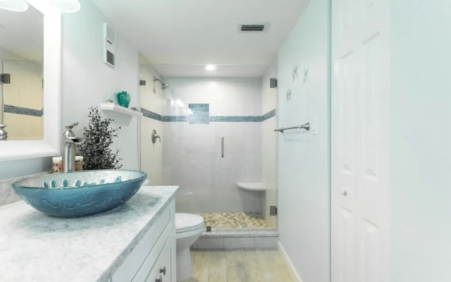 Barefoot Trace by Vtrips