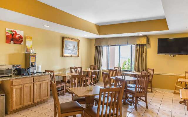 Quality Inn Calera I-65 exit 231
