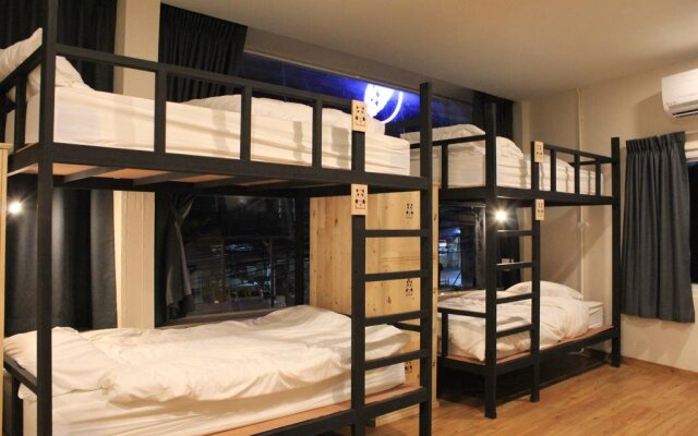 Mad Panda Hostel