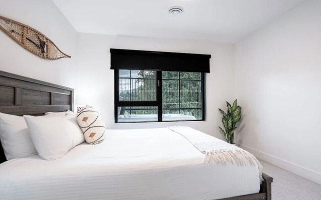 The Grizzly Basin by Revelstoke Vacation