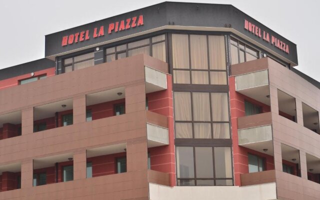 Hotel "La Piazza"