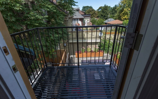 Applewood Suites - Palmerston Avenue