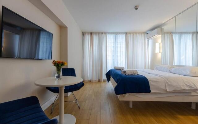 Seaside Studio Apt Balcony in Batumi Center