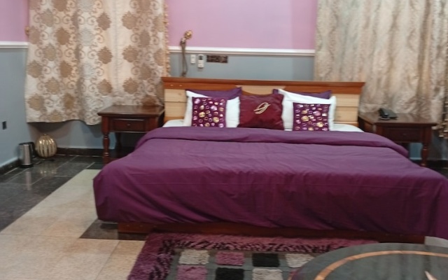 Andweruth Residences