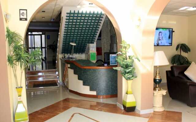 Hotel Grand Cesars