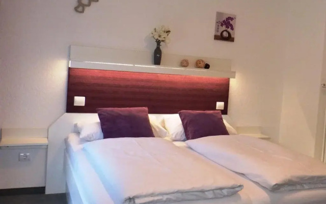 Rooms 73