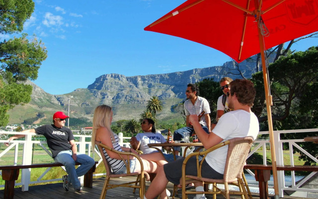 Ashanti Lodge Backpackers Gardens