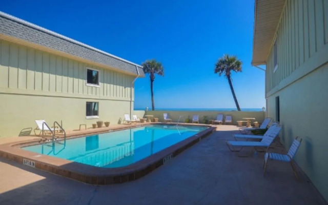 Sea Watch Villa 1790 by RedAwning