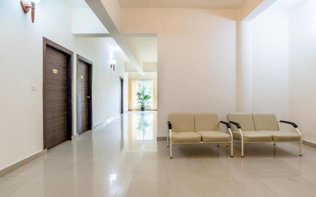 Treebo Pappilon Palace - PVS Circle