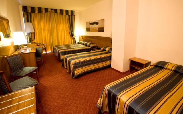 Hotel Master