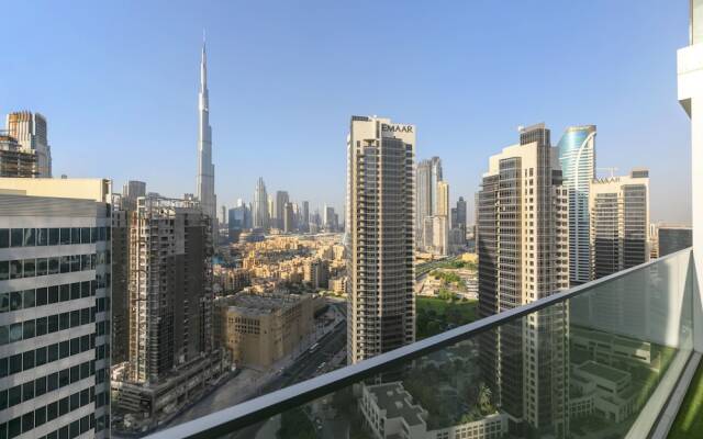 Driven Holiday Homes Marquise Square