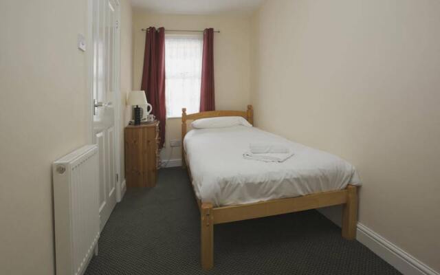All Seasons Lodge Hotel