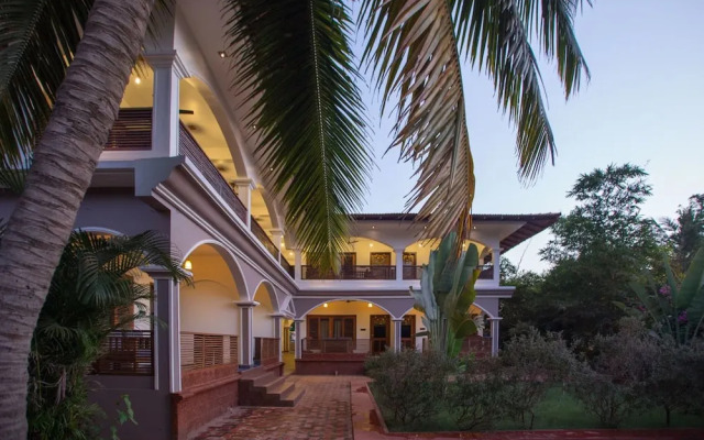 Dunhill Beach Resort