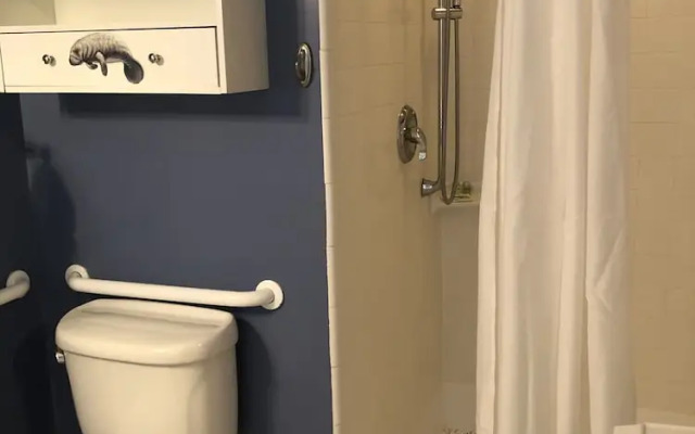 Watergarden Inn at the Bay