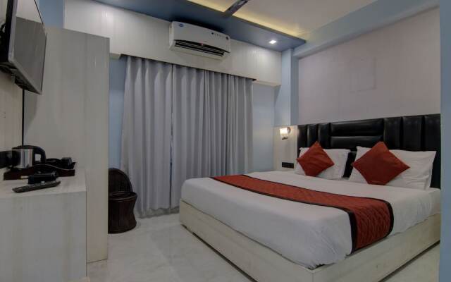 OYO 13599 Hotel Venkatesh Regency