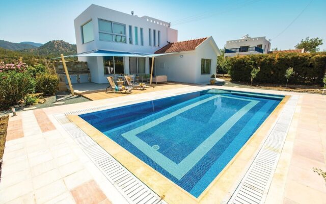Amazing Home in Argaka With Wifi and 3 Bedrooms