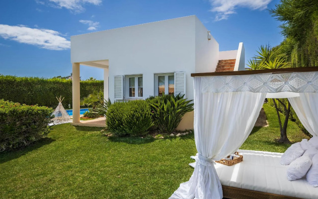 Villa Dome by OCvillas