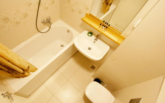 Apartment Moonstone 1