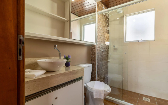 Apto a 6 minutos do mar em Canasvieiras-SC RBA201