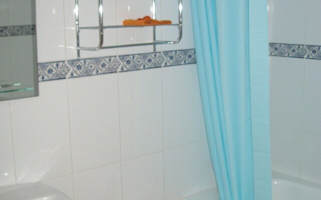3 Bed Apartment to Rent in Mojacar, Spain