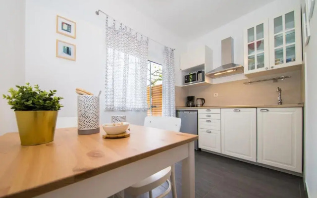 Apartments Zambarlin