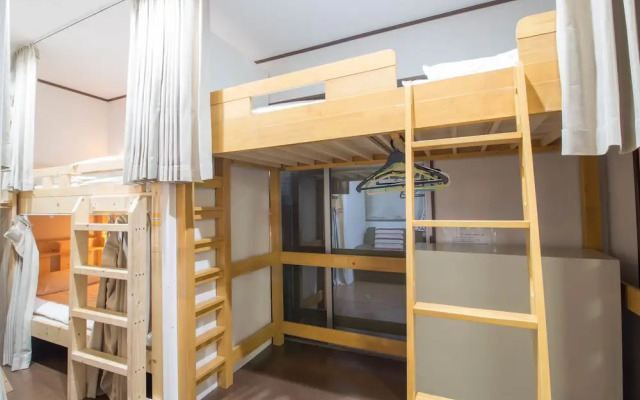 Sakura Japanese House - Hostel