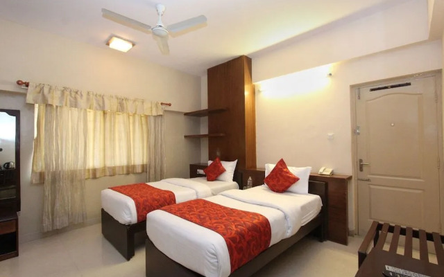 OYO Apartments Maharaja Signal
