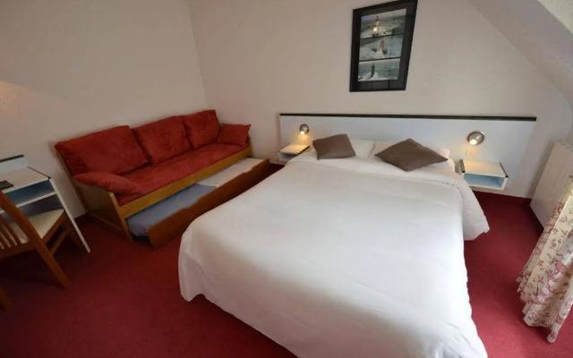 Brit Hotel Le Branhoc