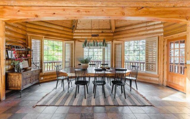 Evergreen Dr - Grizzly