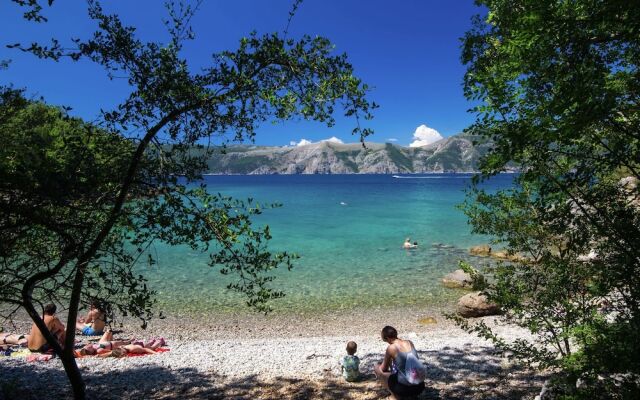 Stylish Villa in Milohnici With Private Terrace