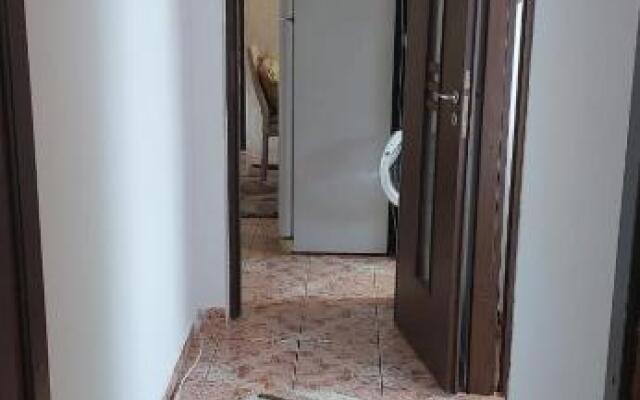 Apartament 4 camere