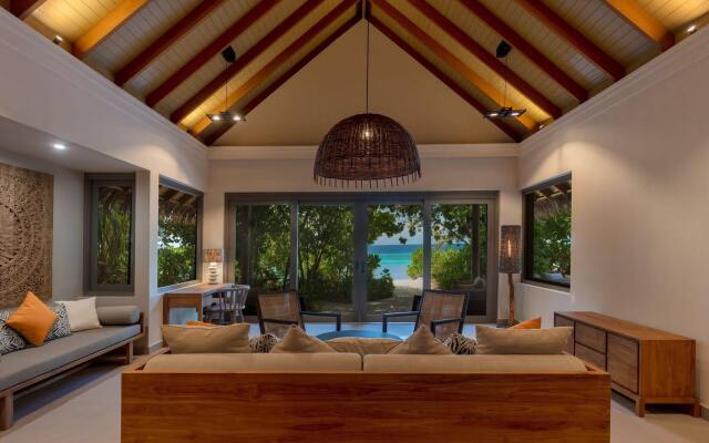 Vakkaru Maldives Hotel