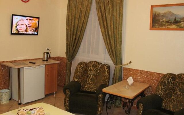 Alexandr House