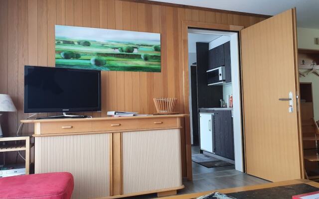 Elfe - Apartments Three-bedroom Apartment for 6 Guests With Patio