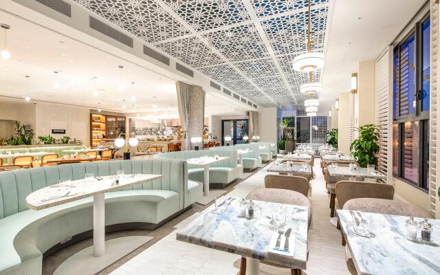 Crowne Plaza Sydney Coogee Beach by IHG