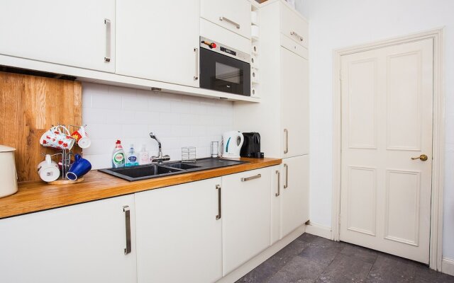 Shoreditch 2 Bedroom Flat