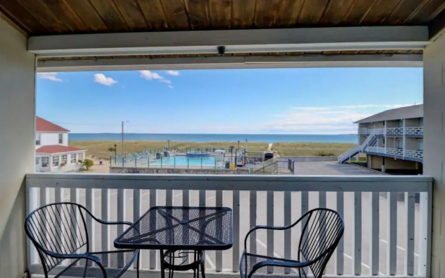Waves Oceanfront Resort