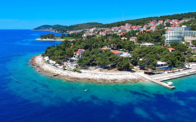 Beach Residences Caroline