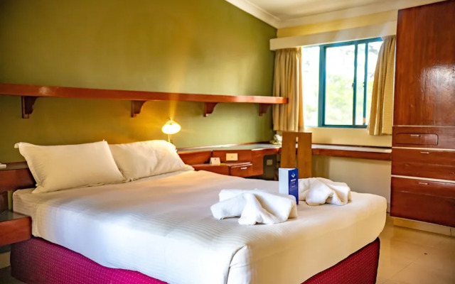 Highlander Hotel & Apartments