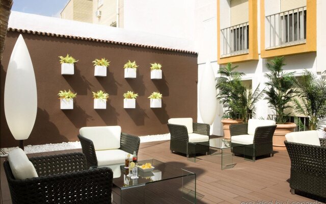 Virgen de los Reyes Hotel