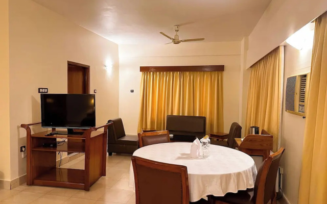 lhaki Hotel