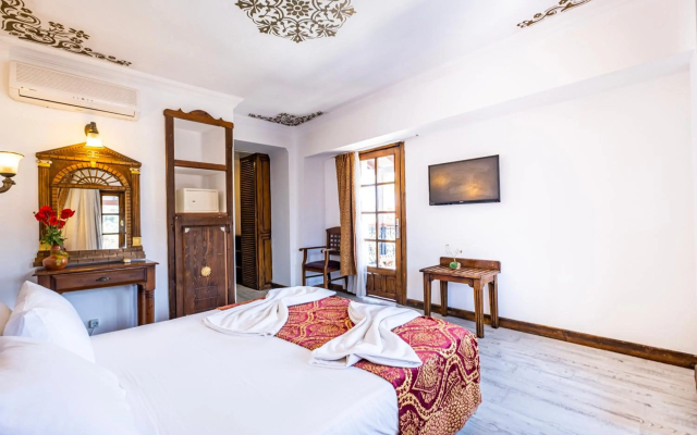 Costa Bitezhan Hotel