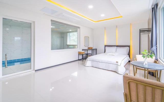Gapyeong Hyeonwoo Poolvilla