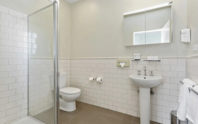 Launceston Central Apartment Hotel
