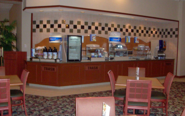 Comfort Inn and Suites Plano East