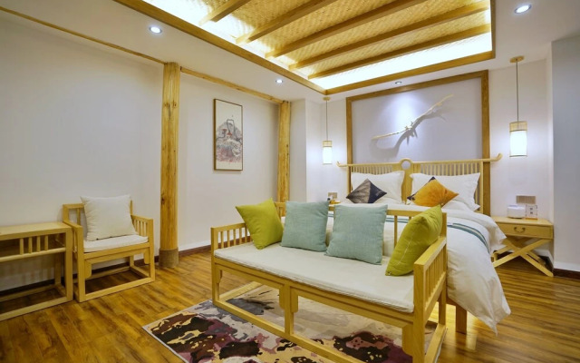 Yuexijiang Boutique Holiday Hotel