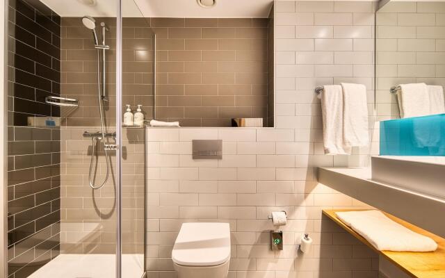 Holiday Inn Express Madrid Airport by IHG