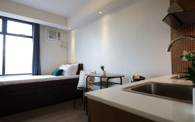 Portovita Tower 2BR 23rd FLR Black Unit W/ Balcony