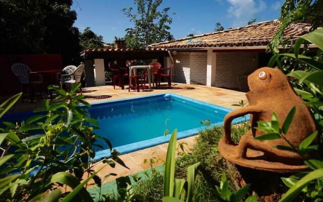 Novos Baianos Hostel e Suites