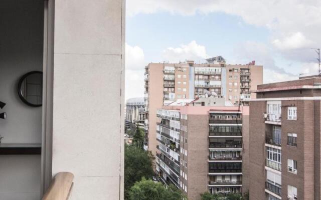 Elegant retreat business district Bernabéu